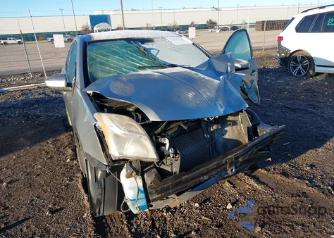 2010 Nissan Sentra 2.0 from USA, damaged, VIN 3N1AB6AP3AL640255